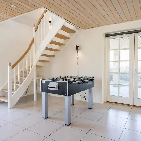 Holiday Henne Ci Holiday home