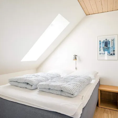 Holiday Henne Ci Holiday home